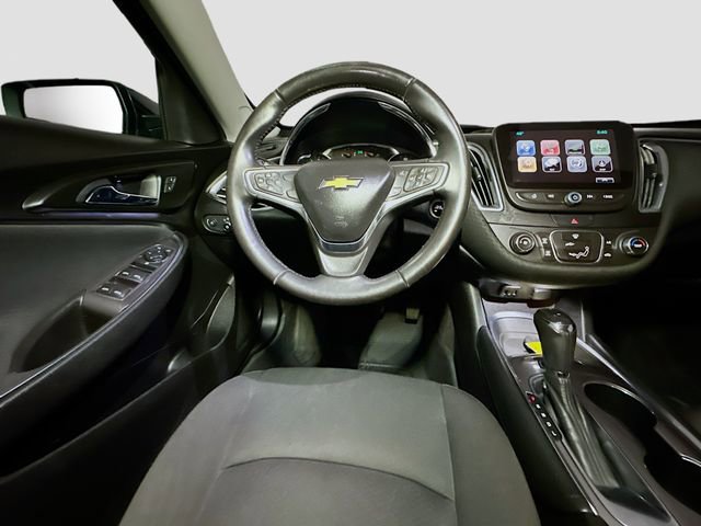 Used 2018 Chevrolet Malibu LT image 26
