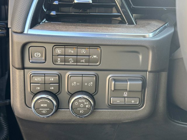 New 2026 Chevrolet Suburban High Country AWD/4WD image 33