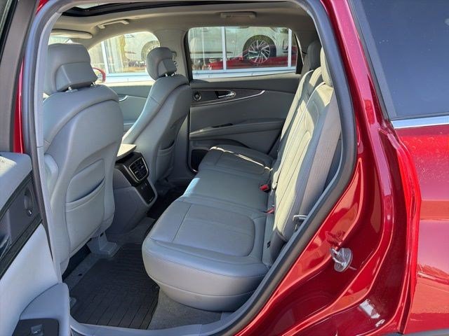 Used 2020 Lincoln Nautilus Reserve w/ Equipment Group 201A image 21