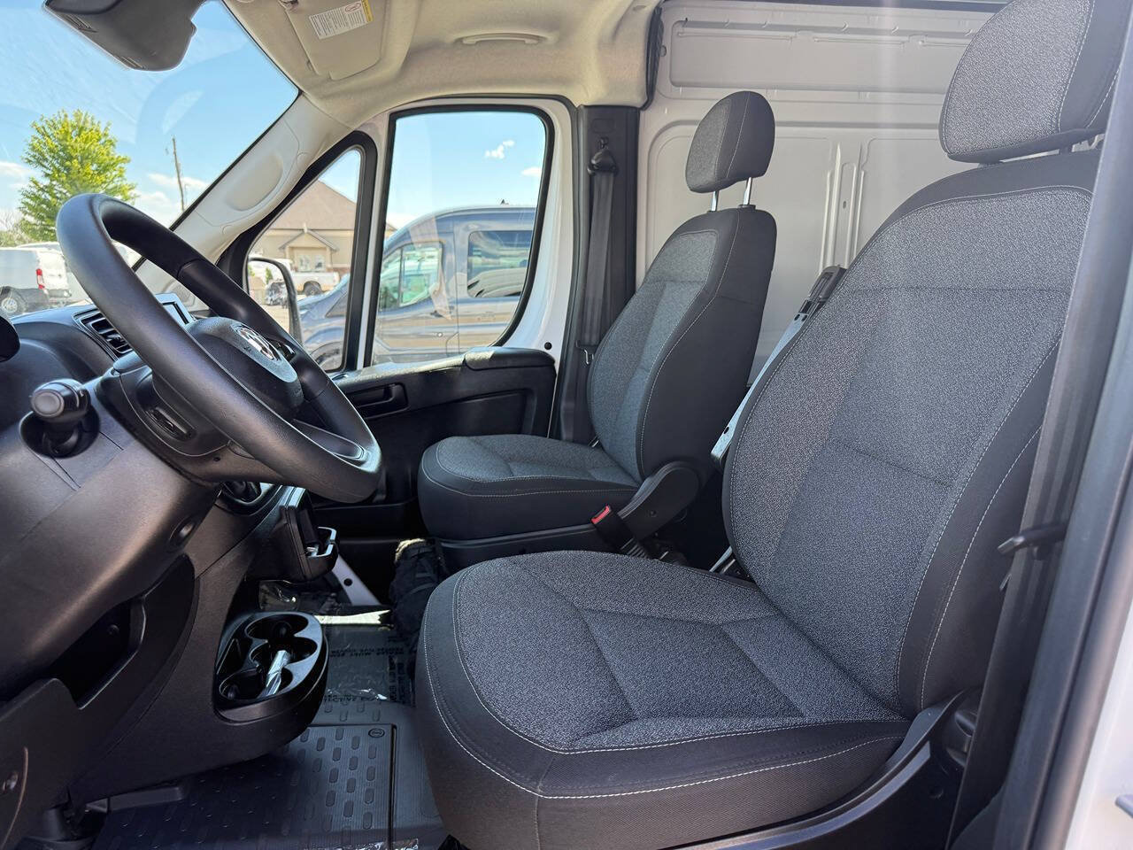 Used 2025 RAM ProMaster 2500 FWD image 15