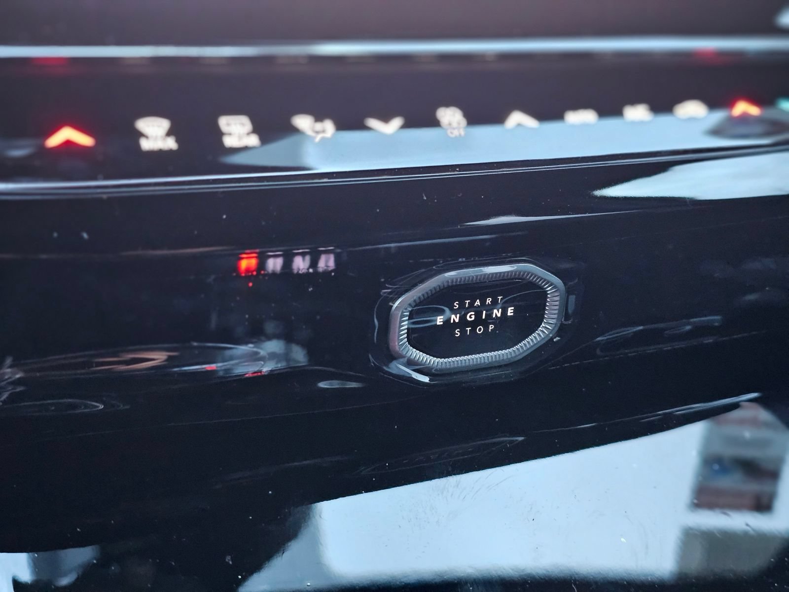 New 2026 Jeep Grand Cherokee Altitude RWD image 12