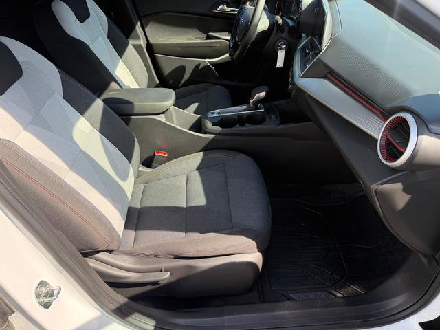 Used 2024 Chevrolet Trax RS image 14