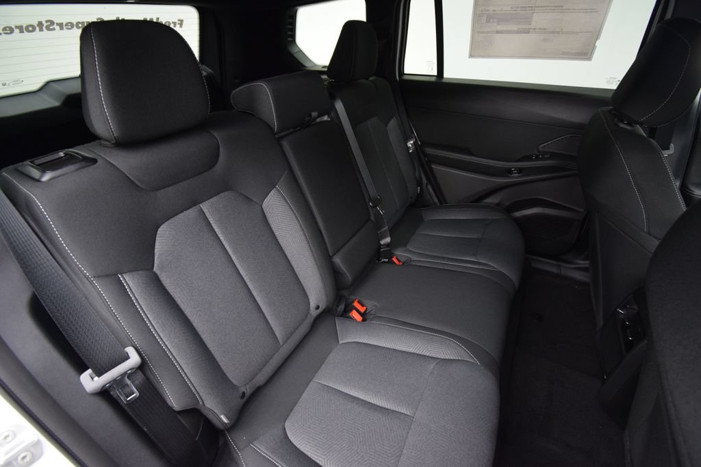 New 2026 Jeep Cherokee Laredo AWD/4WD image 17
