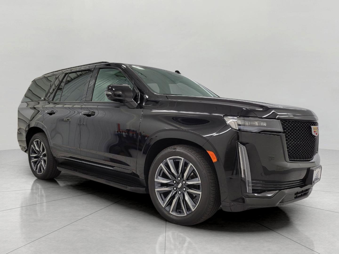 Certified 2024 Cadillac Escalade Sport Platinum w/ Heavy-Duty Trailer Package image 1