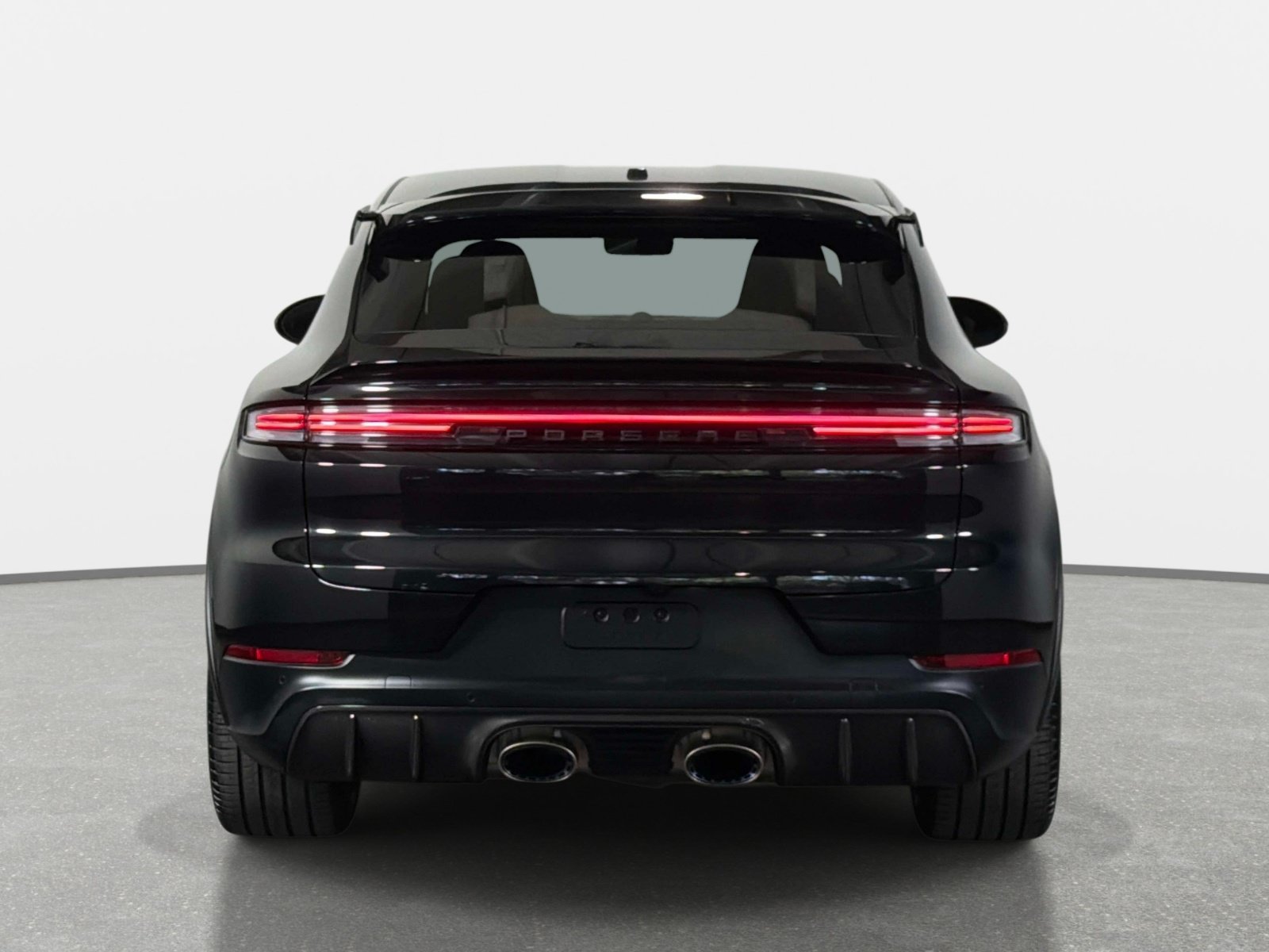 Used 2024 Porsche Cayenne Turbo GT AWD/4WD image 4