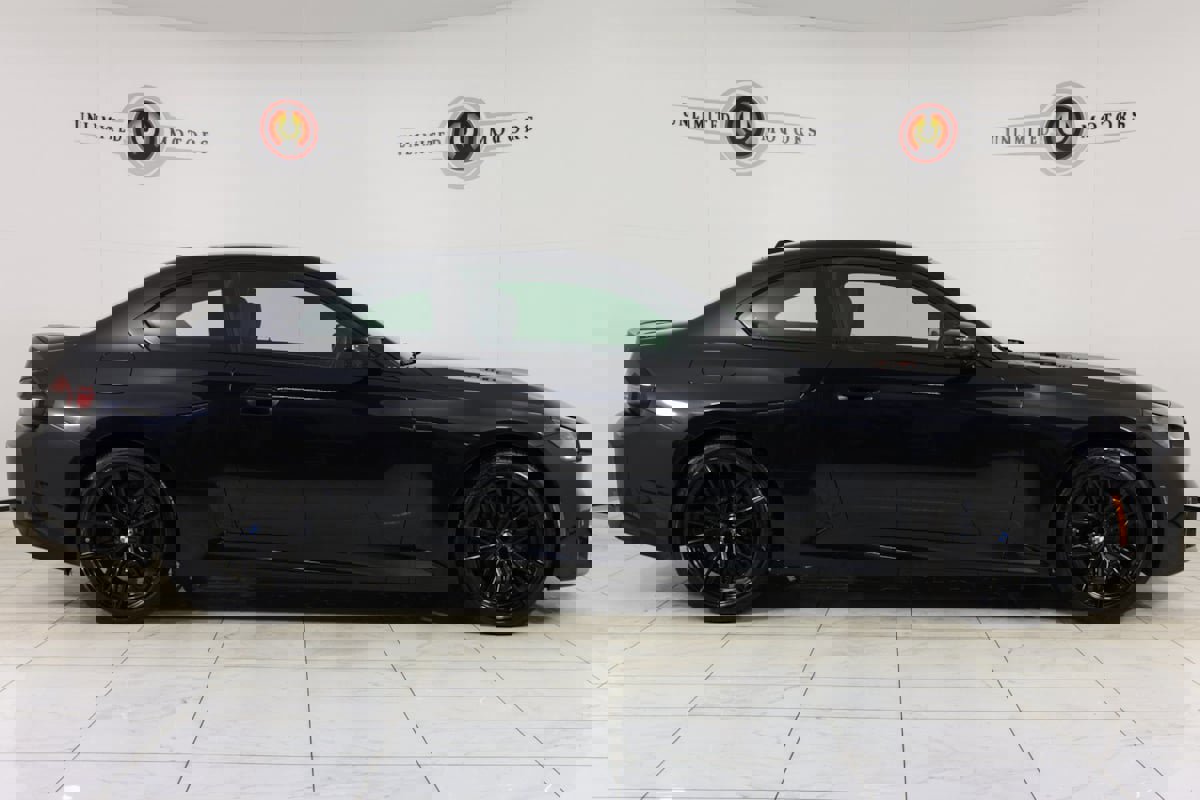 Used 2024 BMW M2 w/ Lighting Package image 2