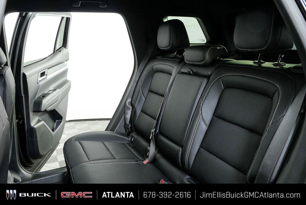 Used 2026 GMC Terrain Elevation w/ Elevation Premium Package FWD image 18