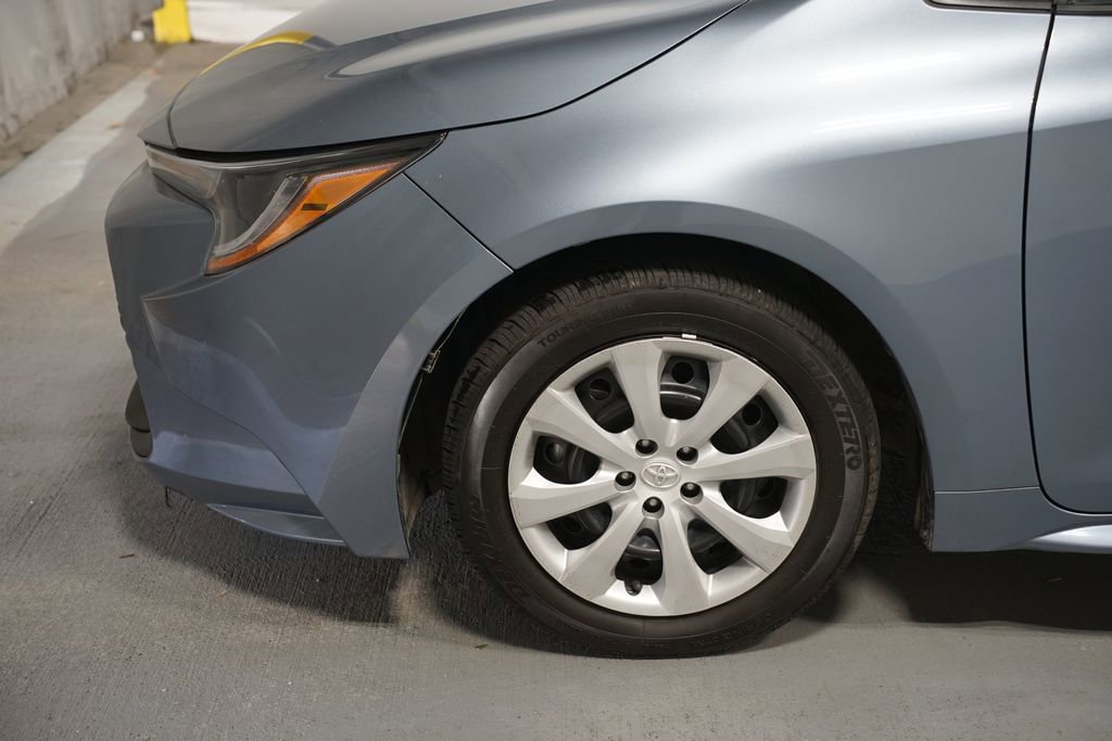 Used 2024 Toyota Corolla LE image 5