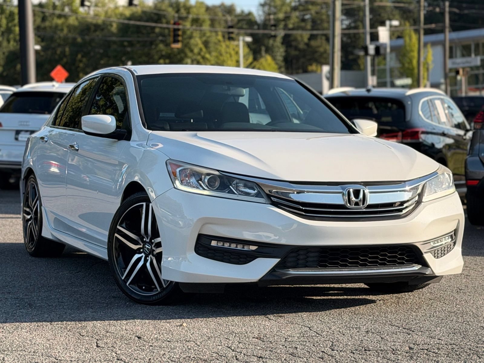 Used 2017 Honda Accord Sport Special Edition image 7
