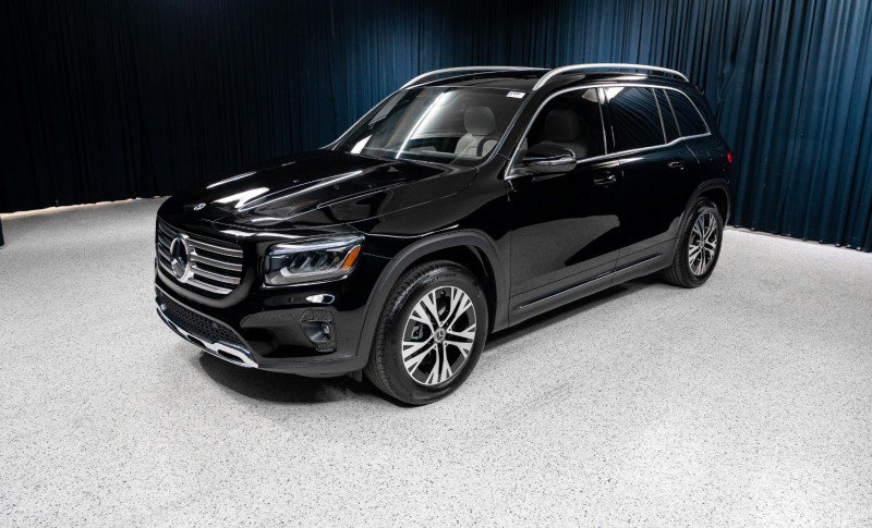 New 2026 Mercedes-Benz GLB 250 4MATIC image 1