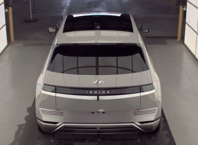Used 2024 Hyundai Ioniq 5 Limited AWD/4WD image 5