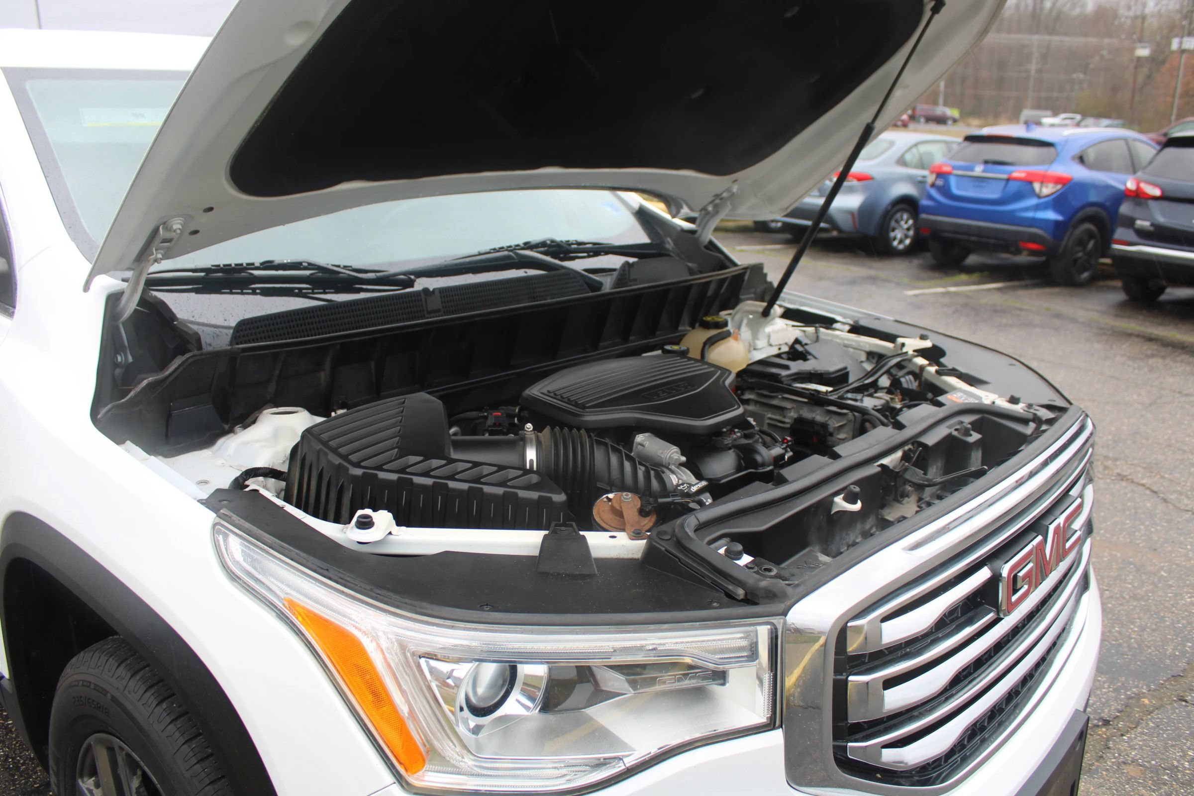 Used 2019 GMC Acadia SLT FWD image 37