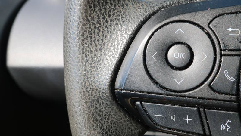 Used 2020 Toyota Corolla LE FWD image 9