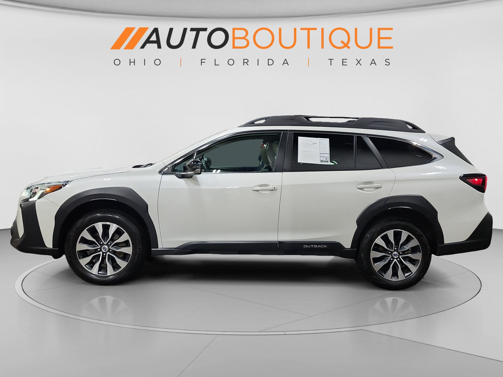 Used 2023 Subaru Outback Limited XT AWD/4WD image 2