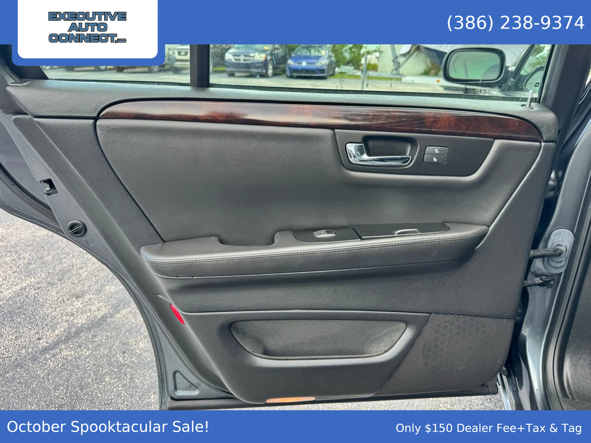 Used 2011 Cadillac DTS Premium image 11