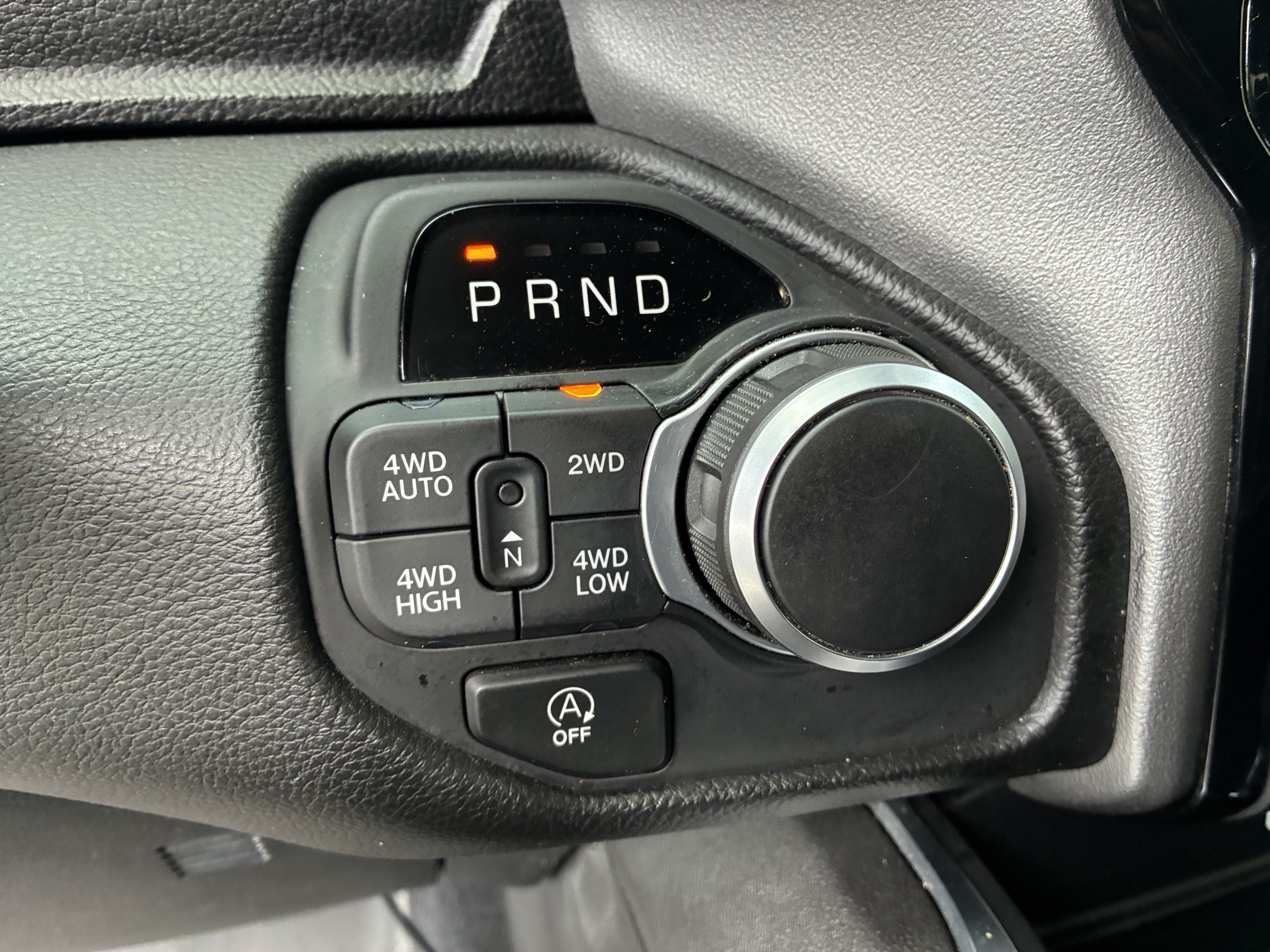 Used 2025 RAM 1500 Big Horn AWD/4WD image 34
