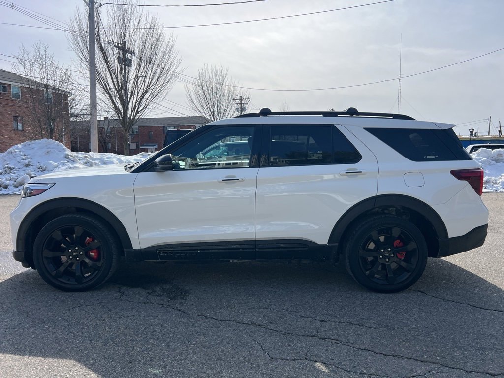 Used 2020 Ford Explorer ST w/ ST Street Pack image 2