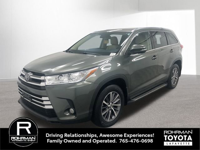 Used 2019 Toyota Highlander XLE w/ Carpet Mat Package (TMS)