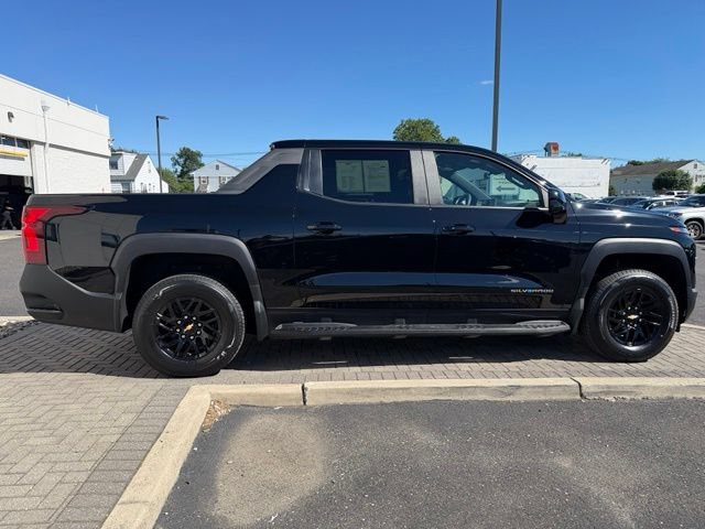 Certified 2024 Chevrolet Silverado EV W/T AWD/4WD image 9