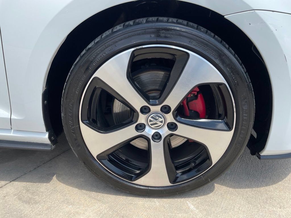 Used 2016 Volkswagen GTI SE FWD image 28