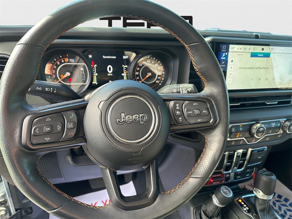 Certified 2024 Jeep Gladiator Mojave w/ Convenience Group image 15