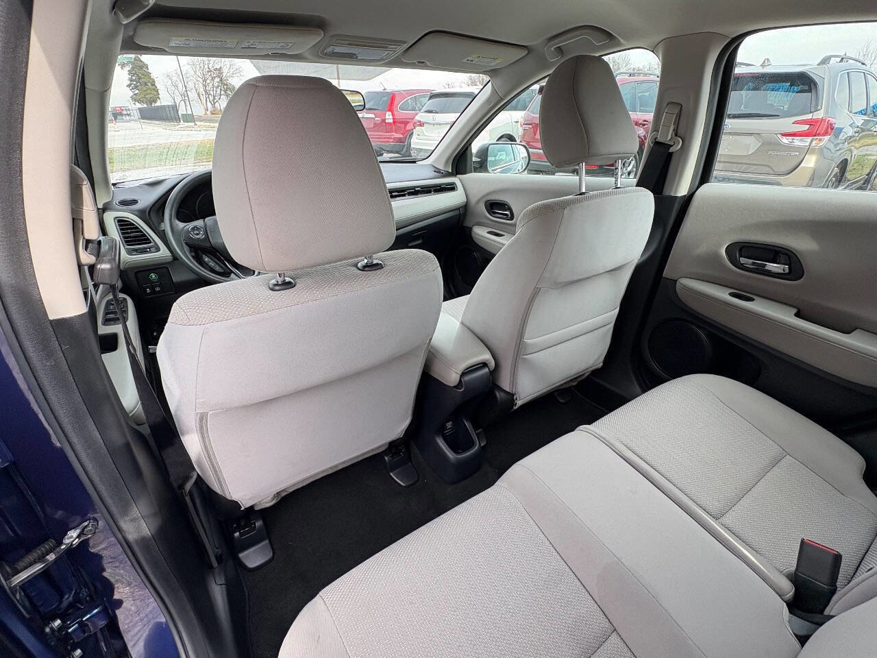 Used 2017 Honda HR-V LX image 26