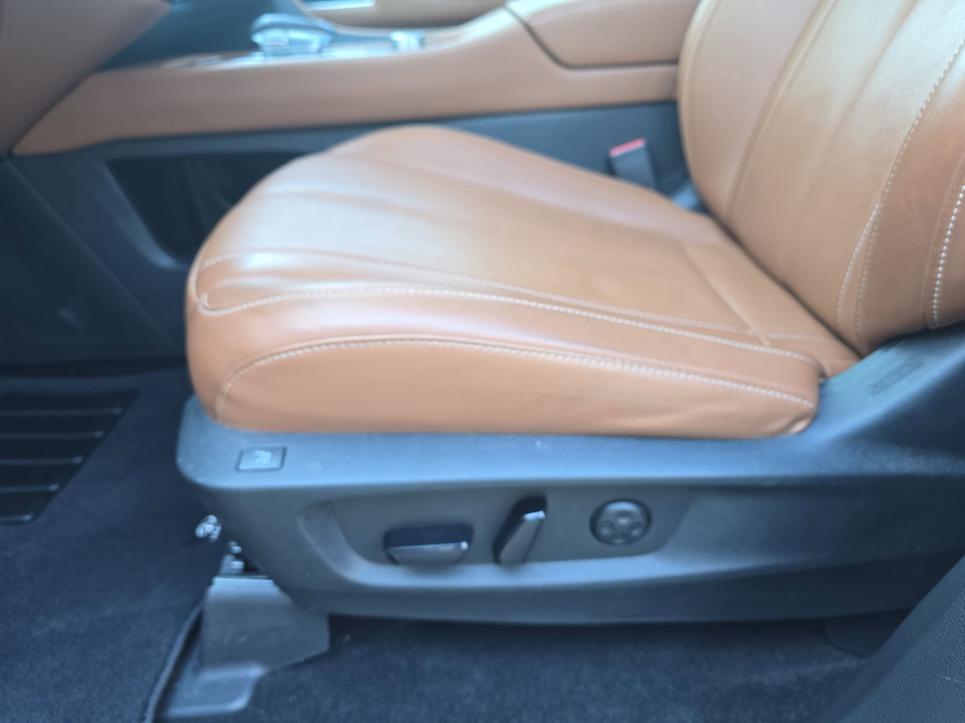 Certified 2023 INFINITI QX60 Sensory w/ Vision Package AWD/4WD image 28