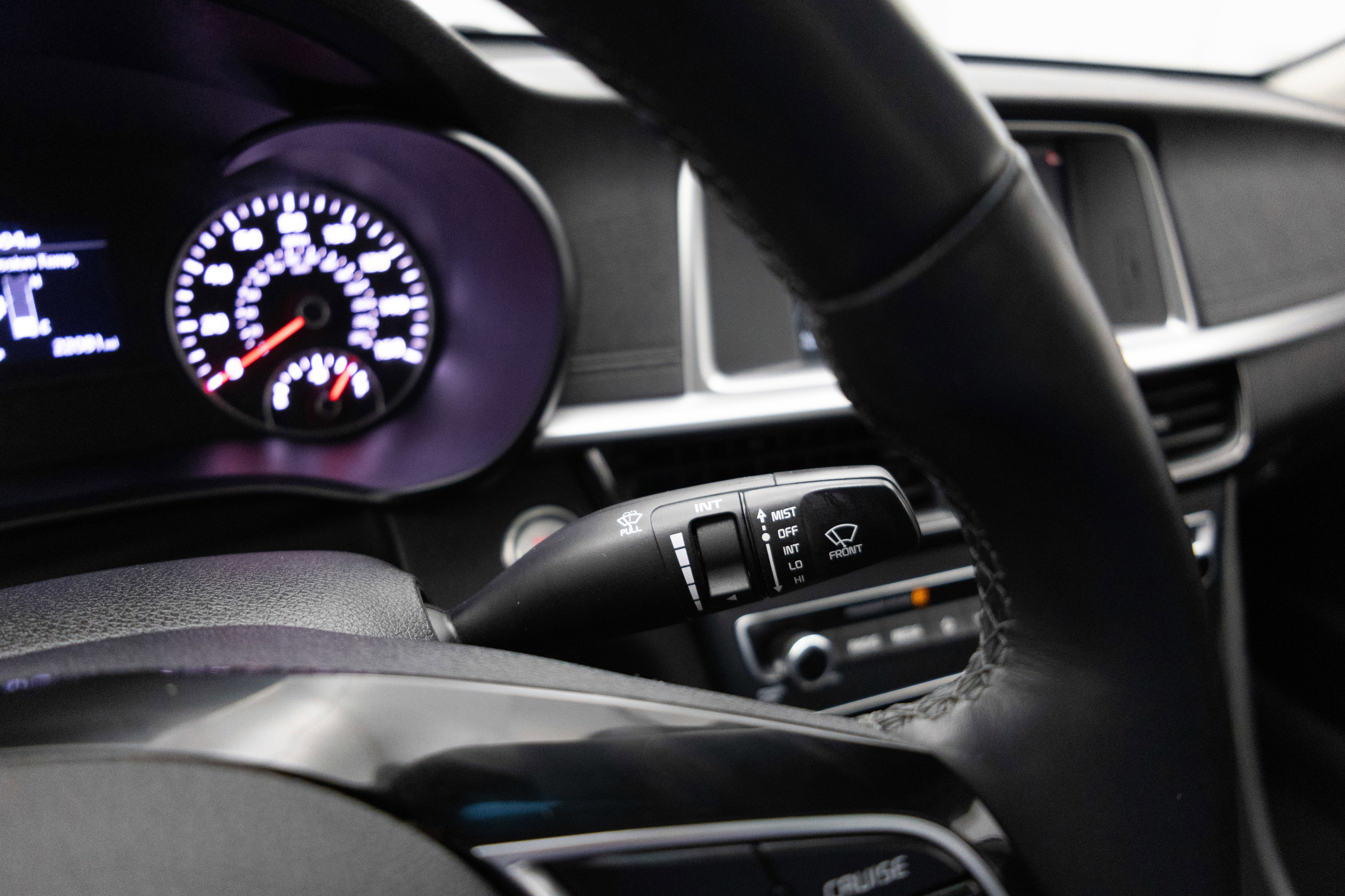 Used 2020 Kia Optima Premium image 44