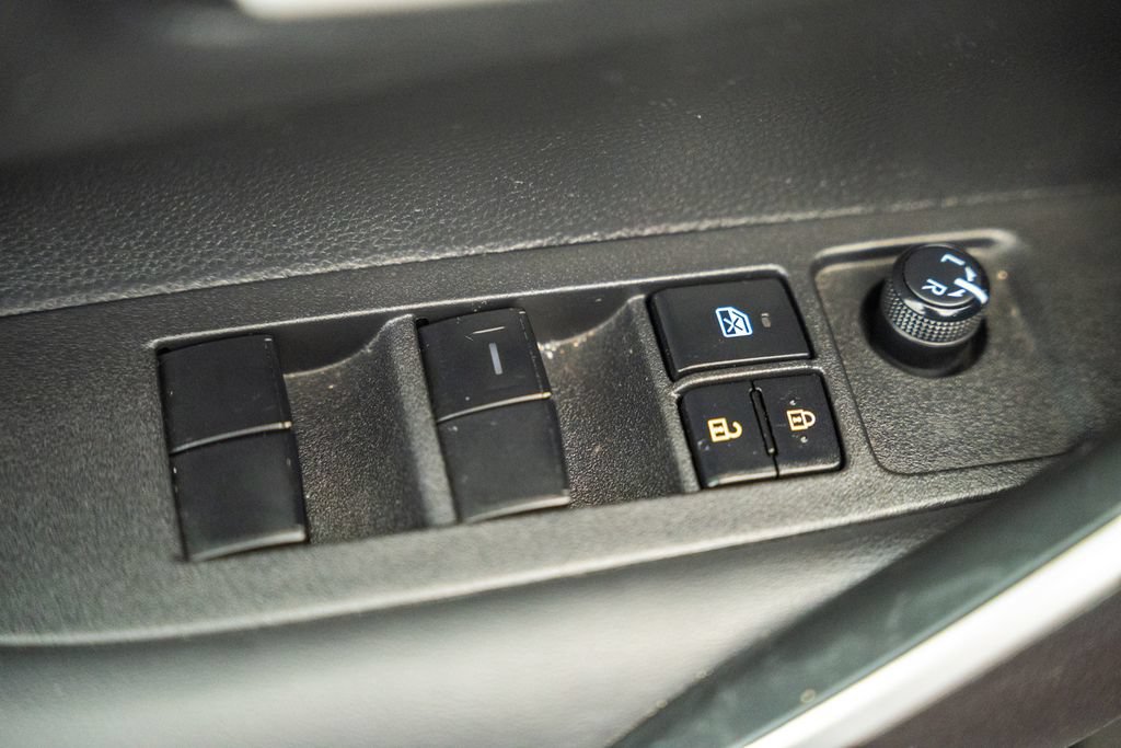 Certified 2022 Toyota Corolla SE FWD image 29