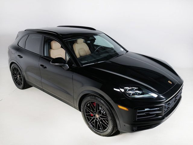 New 2026 Porsche Cayenne S AWD/4WD image 31