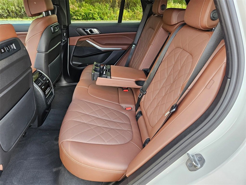 Used 2023 BMW X5 xDrive40i w/ M Sport Package image 21