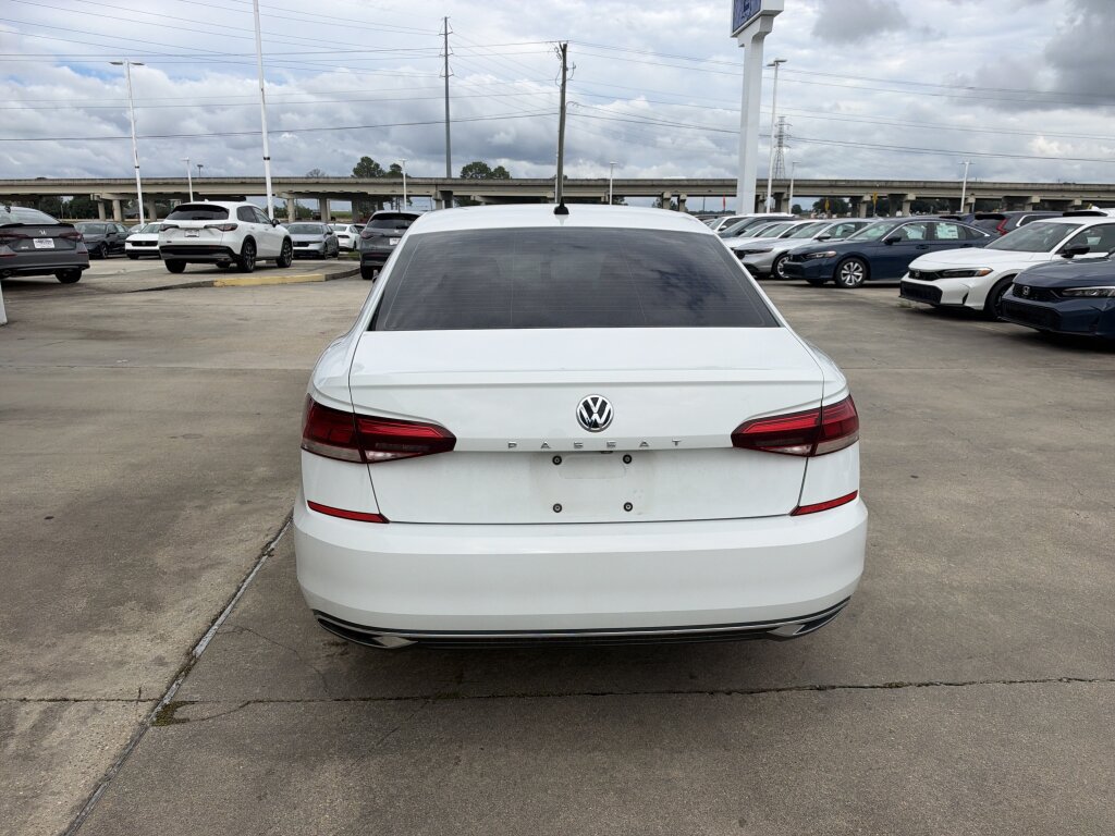 Used 2020 Volkswagen Passat 2.0T SE FWD image 19
