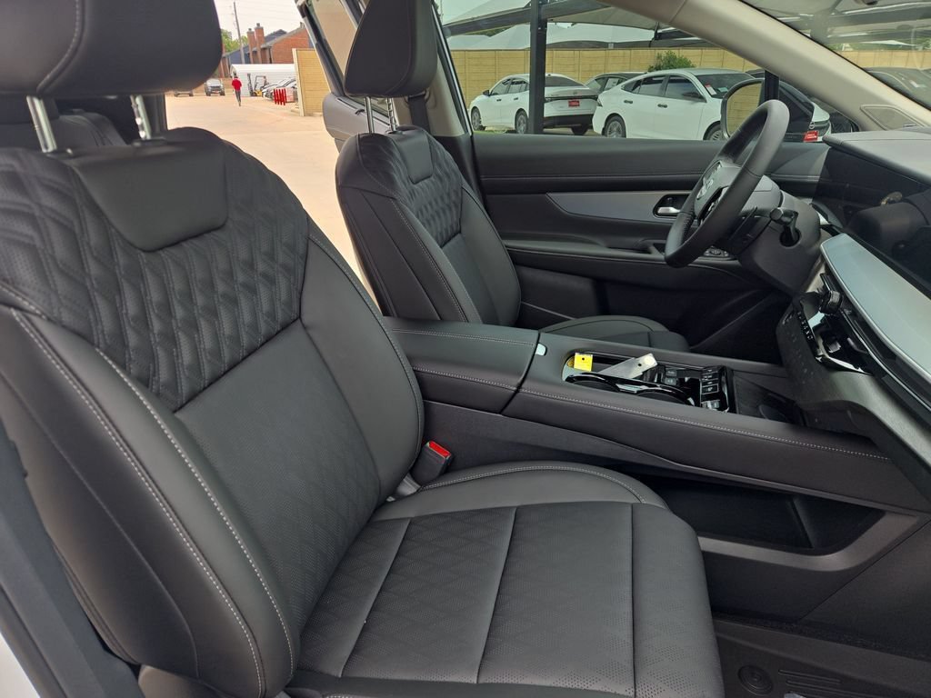 New 2026 Nissan Murano Platinum w/ Cargo Package AWD/4WD image 17