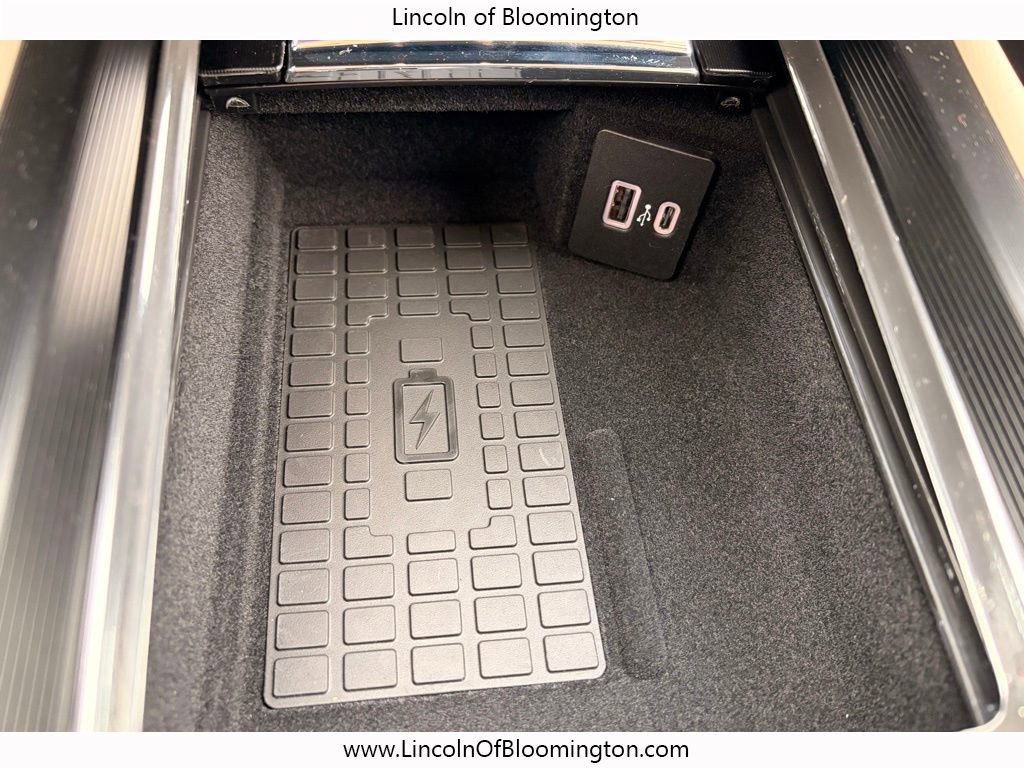 New 2026 Lincoln Corsair Premiere image 53