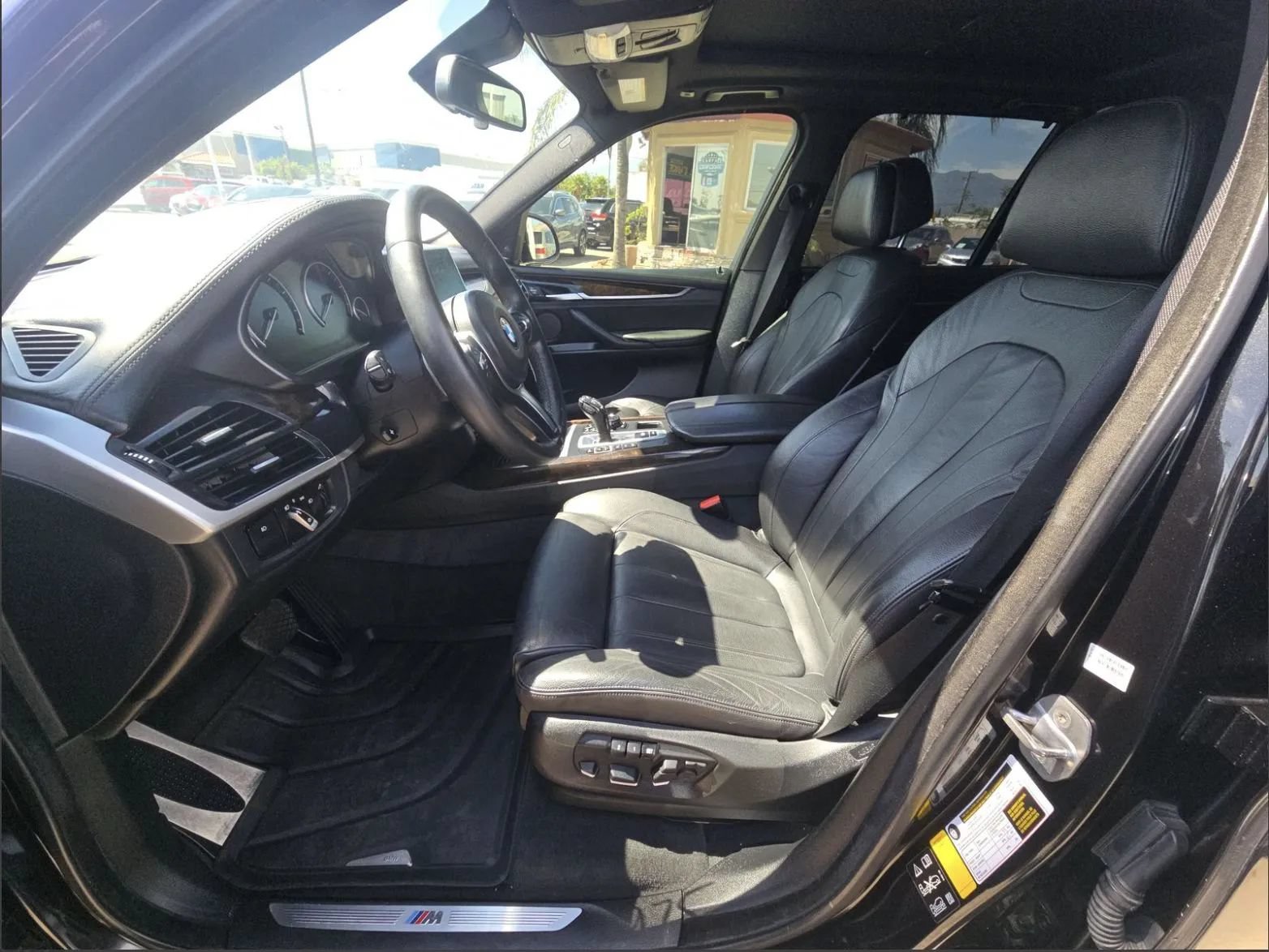 Used 2016 BMW X5 xDrive50i w/ M Sport AWD/4WD image 7