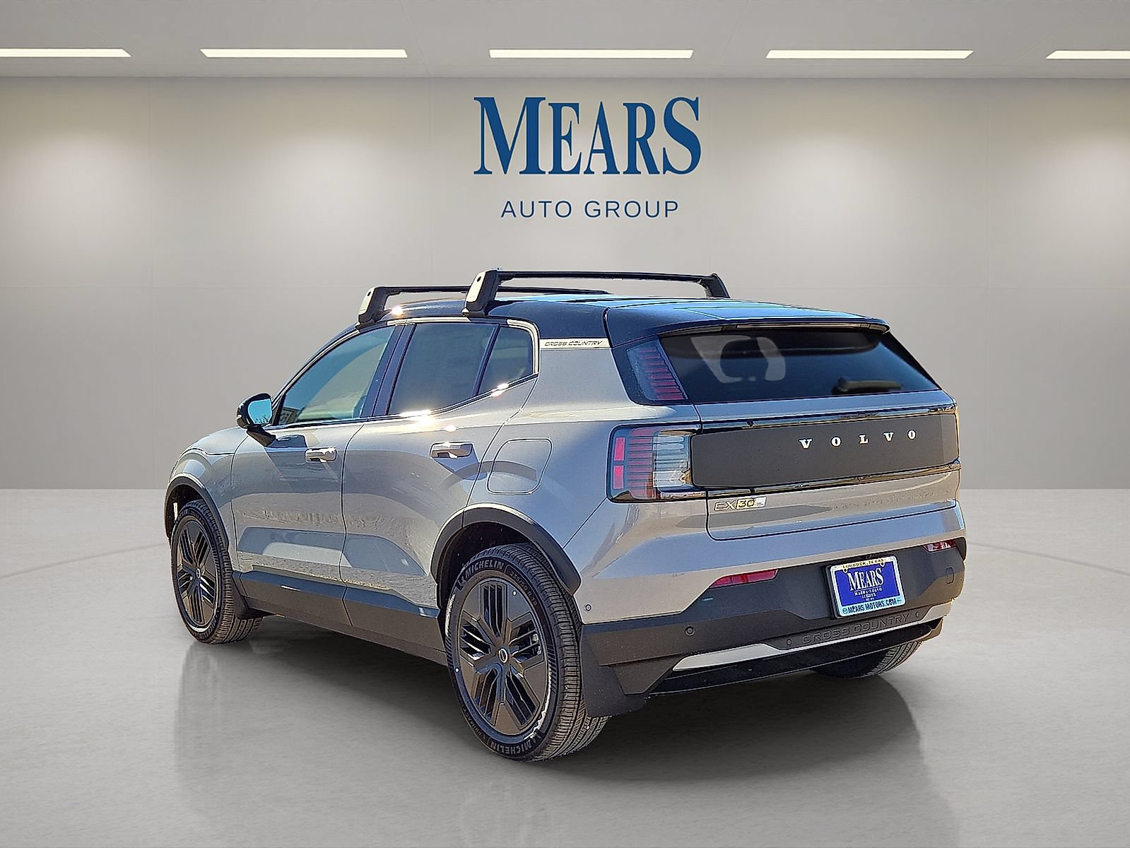 New 2026 Volvo EX30 Cross Country Ultra w/ Protection Package Premier AWD/4WD image 3