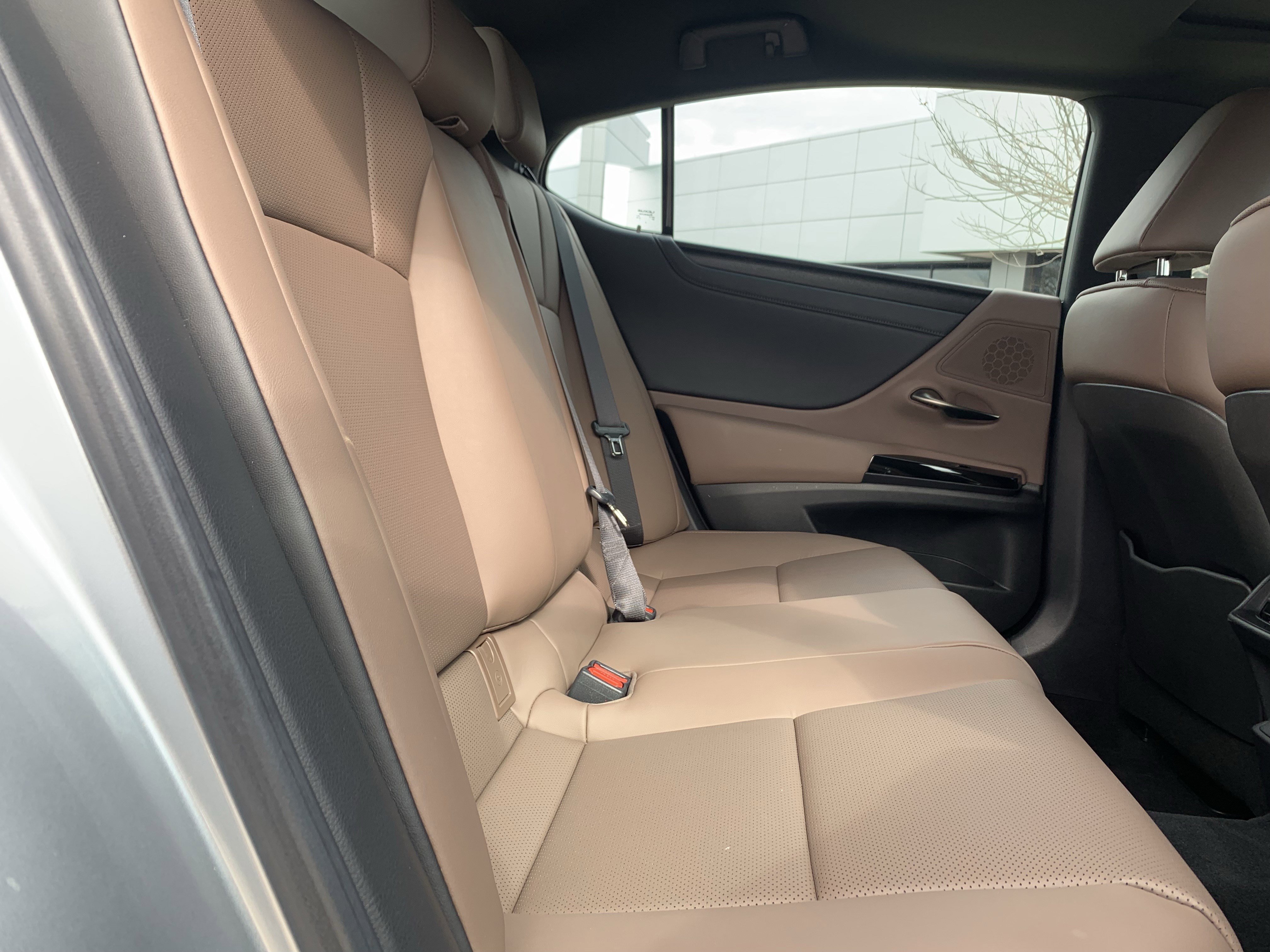 Certified 2025 Lexus ES 350 w/ Premium Package image 33