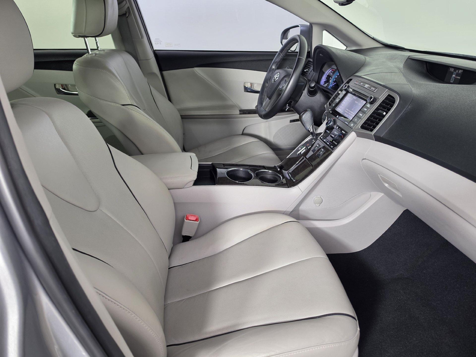 Used 2015 Toyota Venza XLE w/ XLE Premium Package FWD image 31