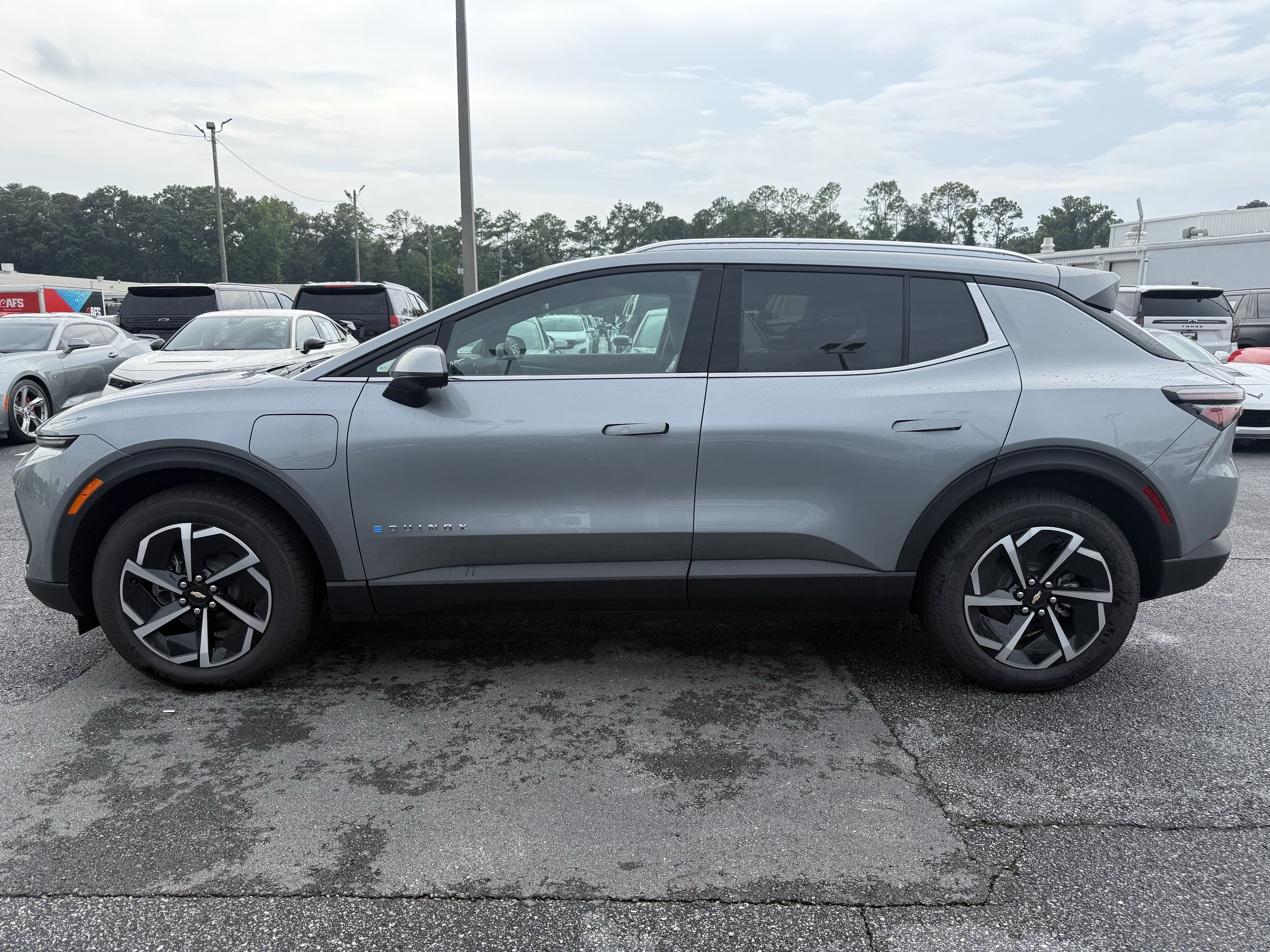 New 2026 Chevrolet Equinox EV LT AWD/4WD image 7