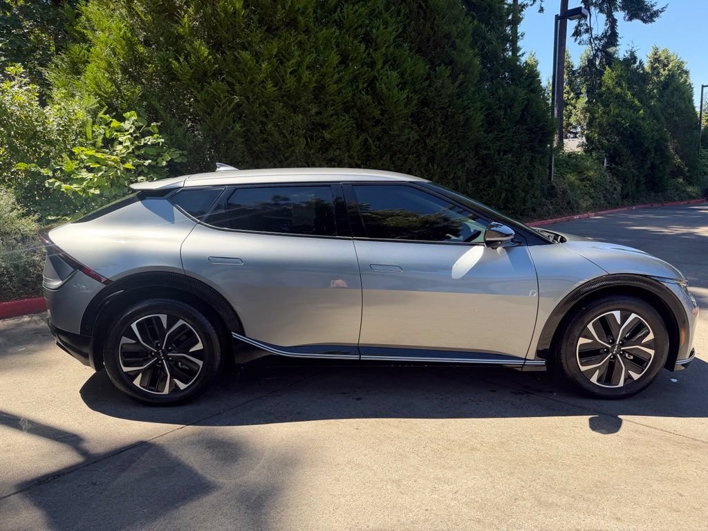 Used 2024 Kia EV6 Wind w/ Wind Technology Package AWD/4WD image 2