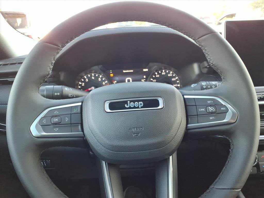 New 2026 Jeep Compass Latitude AWD/4WD image 26