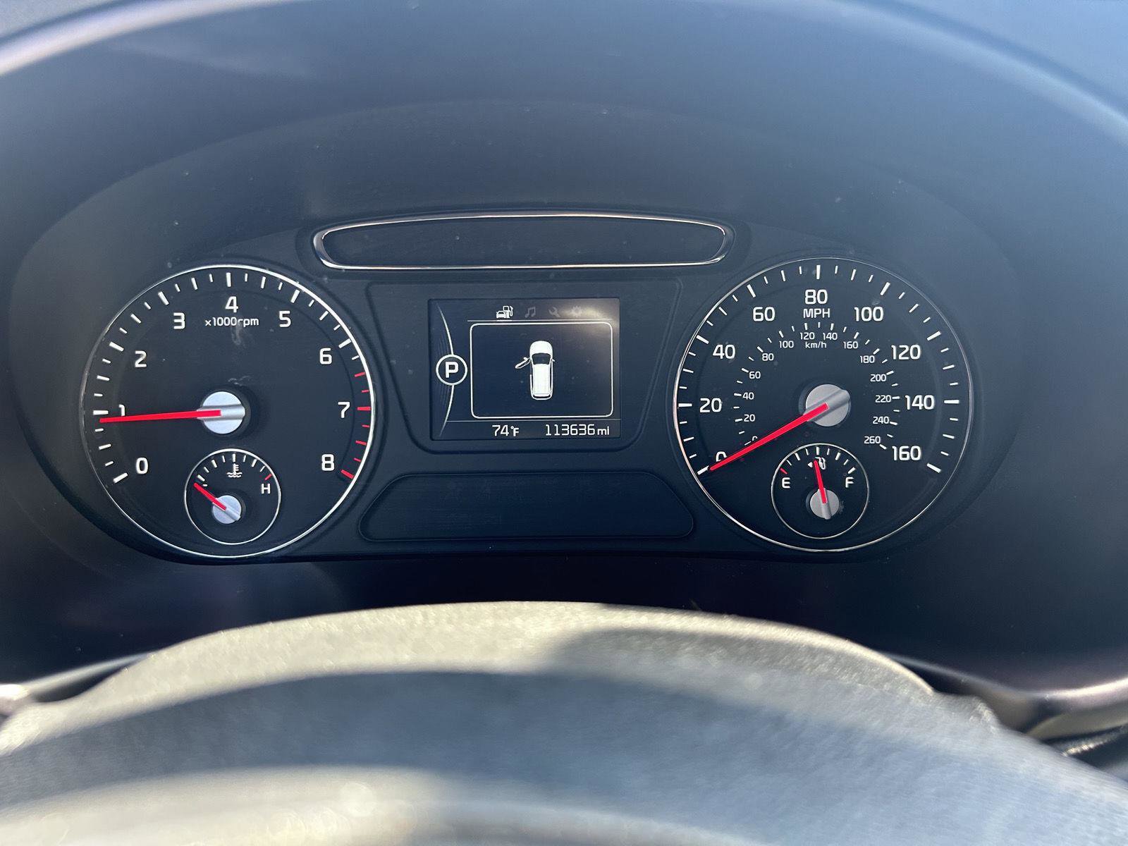 Used 2017 Kia Sorento LX w/ LX Convenience Package image 15