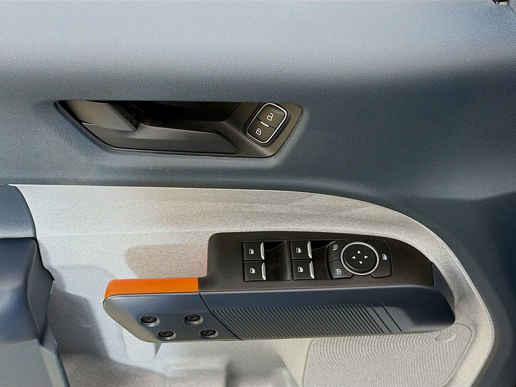 Used 2022 Ford Maverick XLT image 25