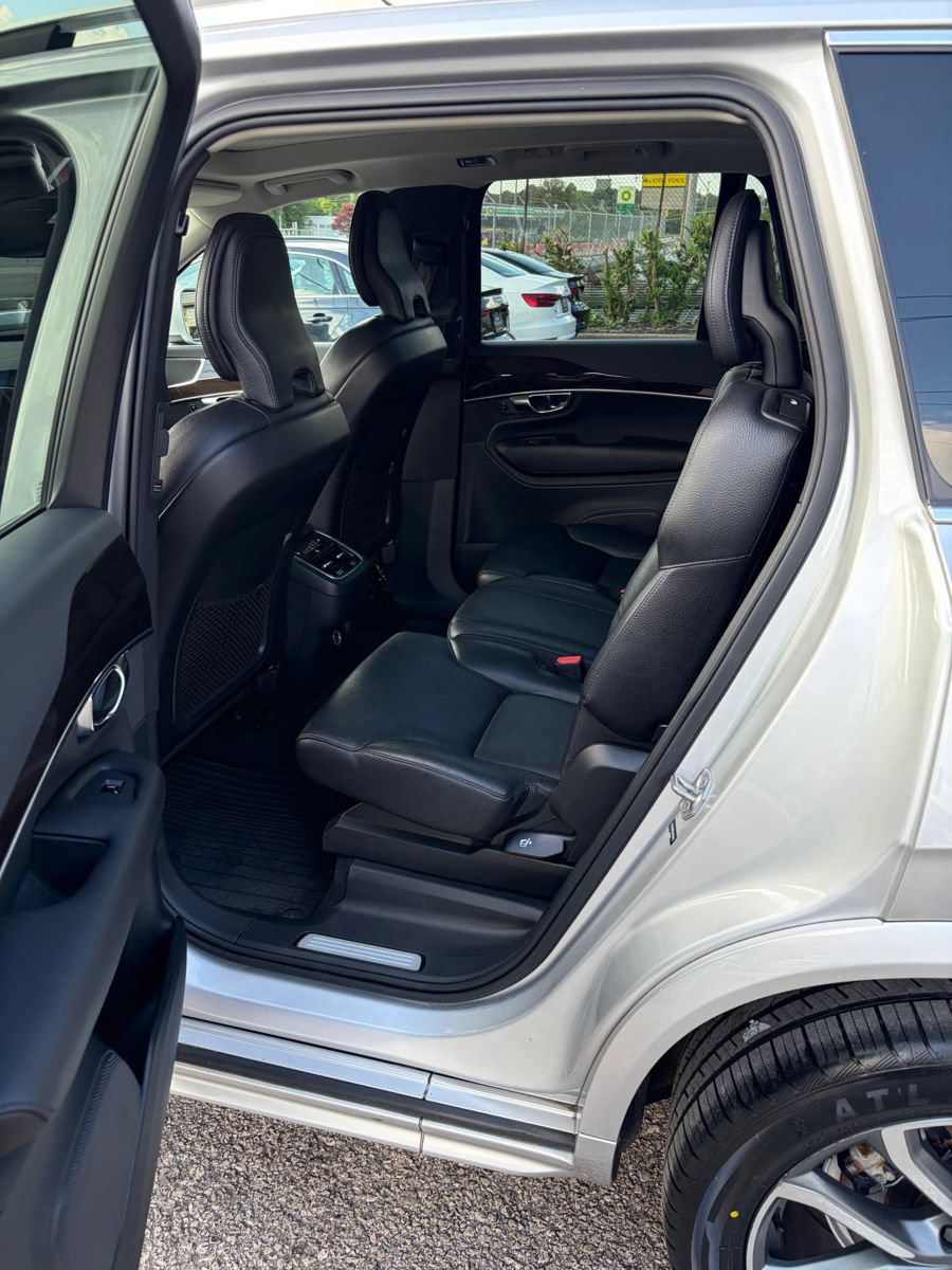 Used 2019 Volvo XC90 T6 Momentum w/ Protection Package Premier AWD/4WD image 10