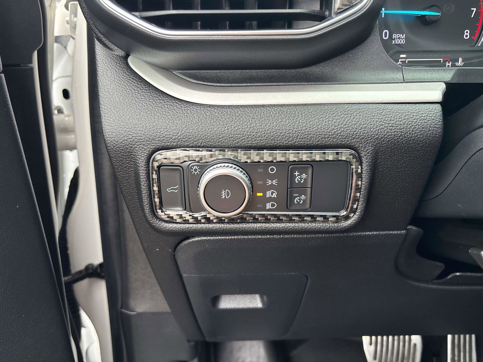 Used 2022 Ford Explorer XLT w/ Equipment Group 202A image 23