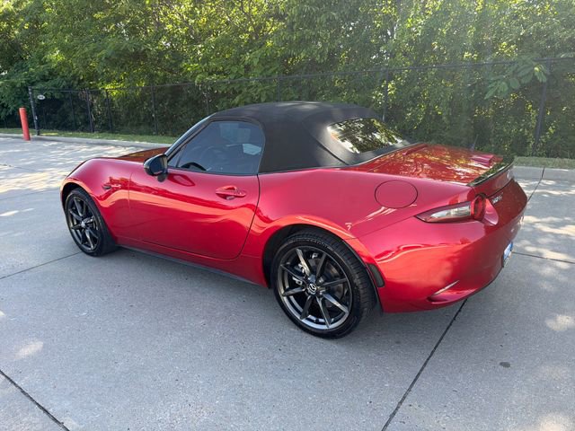 Used 2016 MAZDA MX-5 Miata Club RWD image 3