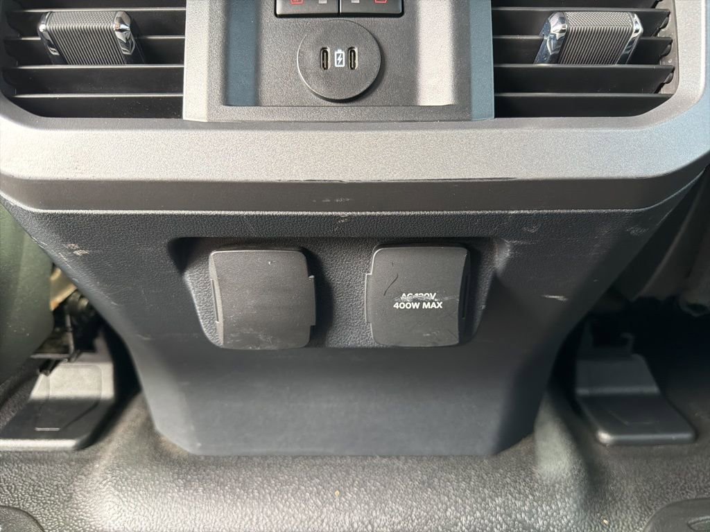 Used 2023 Ford F350 Lariat w/ FX4 Off-Road Package AWD/4WD image 21