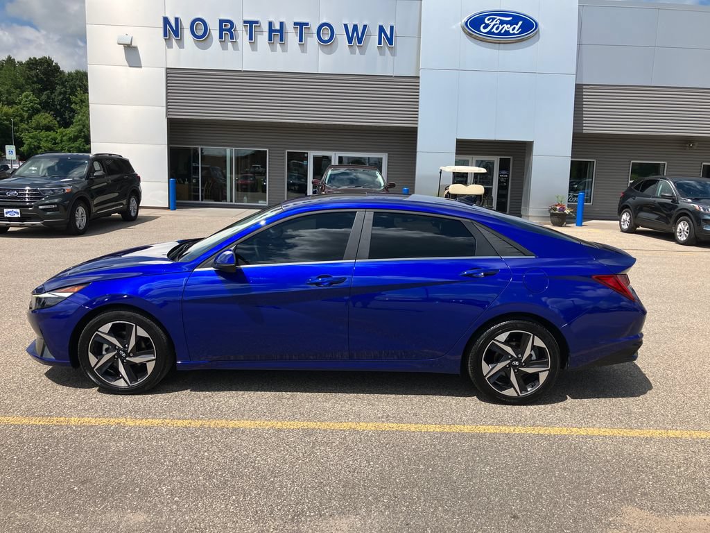 Used 2023 Hyundai Elantra Limited FWD video 1