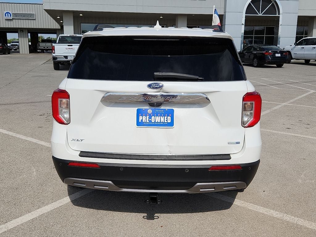 Used 2020 Ford Explorer XLT w/ Equipment Group 202A AWD/4WD image 4
