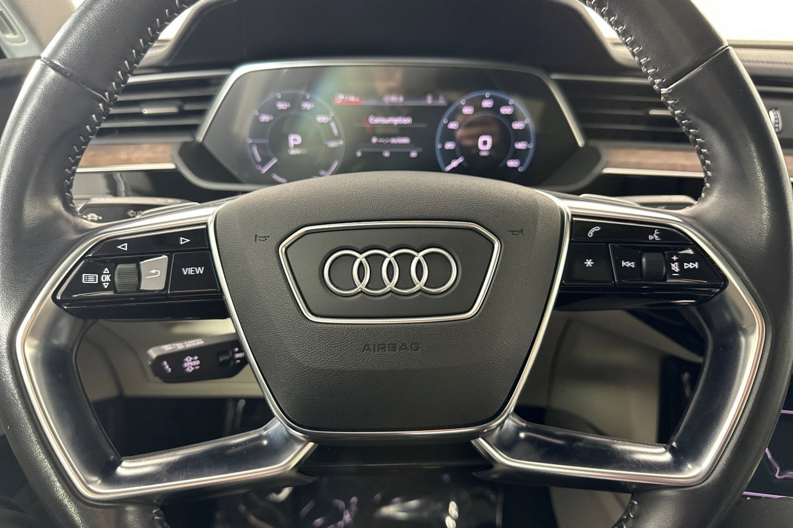 Used 2019 Audi e-tron Premium Plus image 22